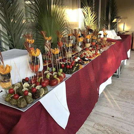 מלון Semt Luna אלאניה